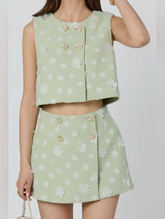 Astr Pants - ASTR The Label Janell Floral Appliqué Skort and Vest Set
